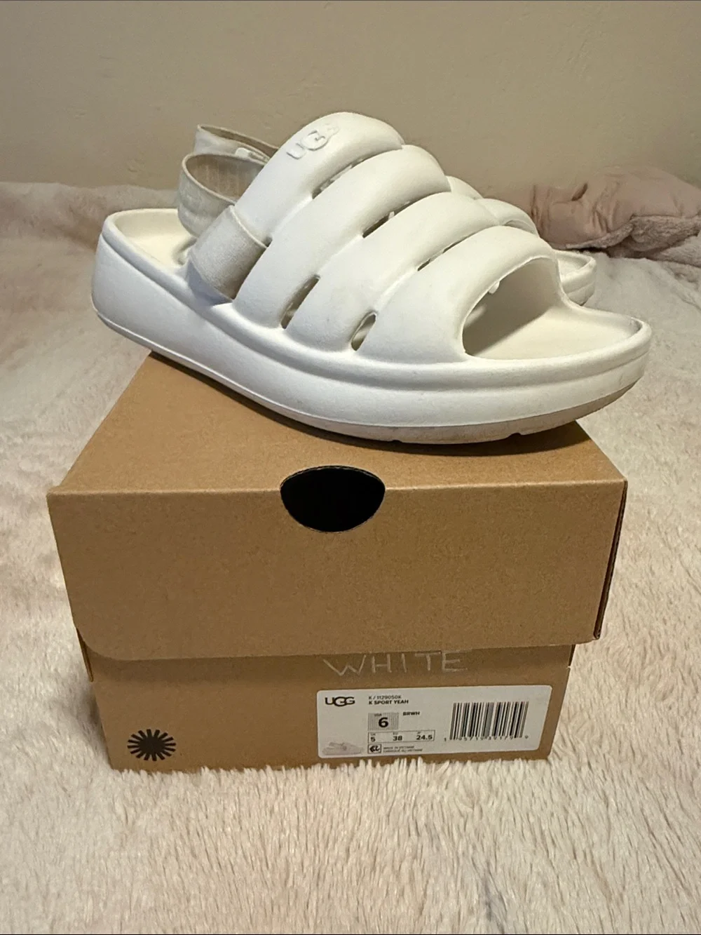 UGG Kids/ Women White Sport Yeah Slide Sandals with Back Strap